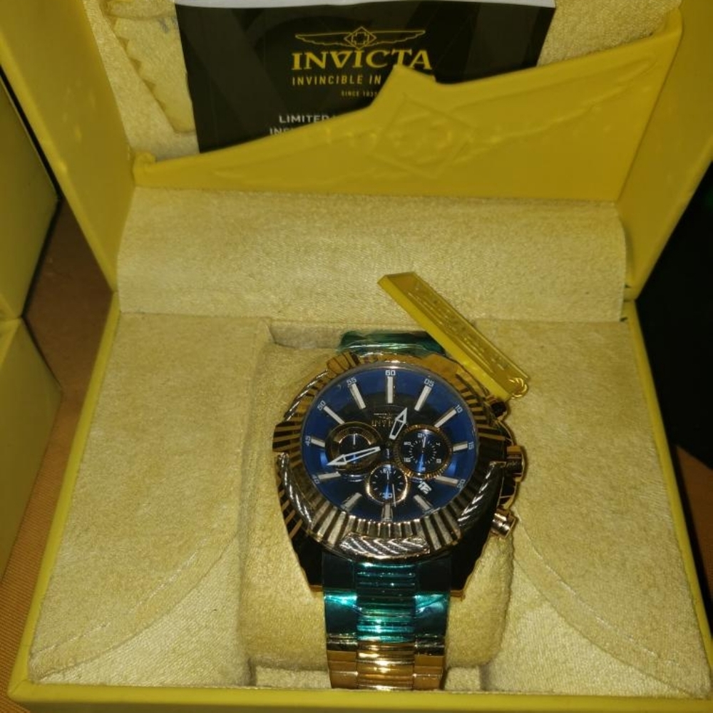 Invicta 52mm Bolt Viper Quartz